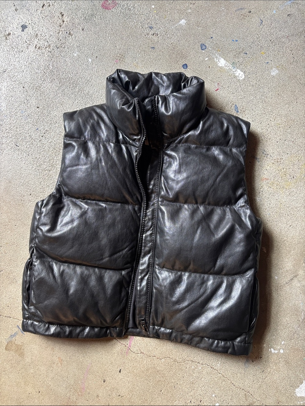 Aritzia Wilfred free Vista vest black